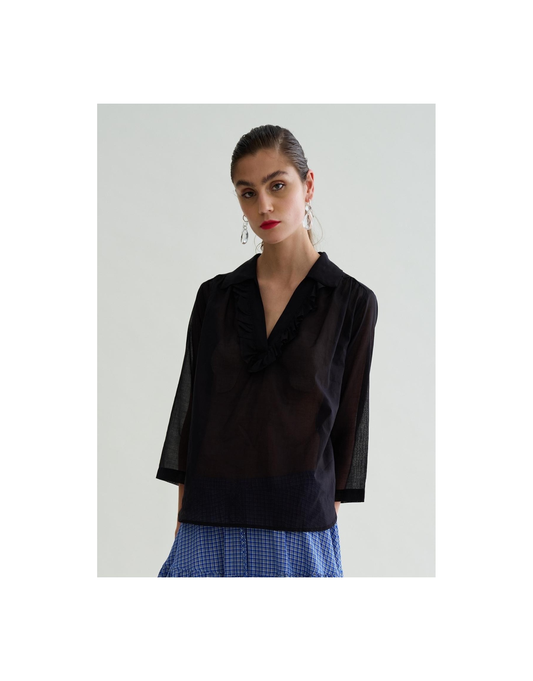 Camicia Trasparente Nera con Dettaglio Volant