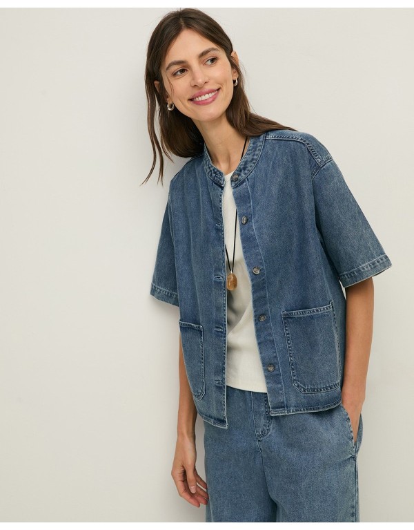 Camicia Boxy in Denim a Manica Corta: Il New Basic