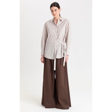 Camicia Rigata con Cintura – Raffinatezza Contemporanea