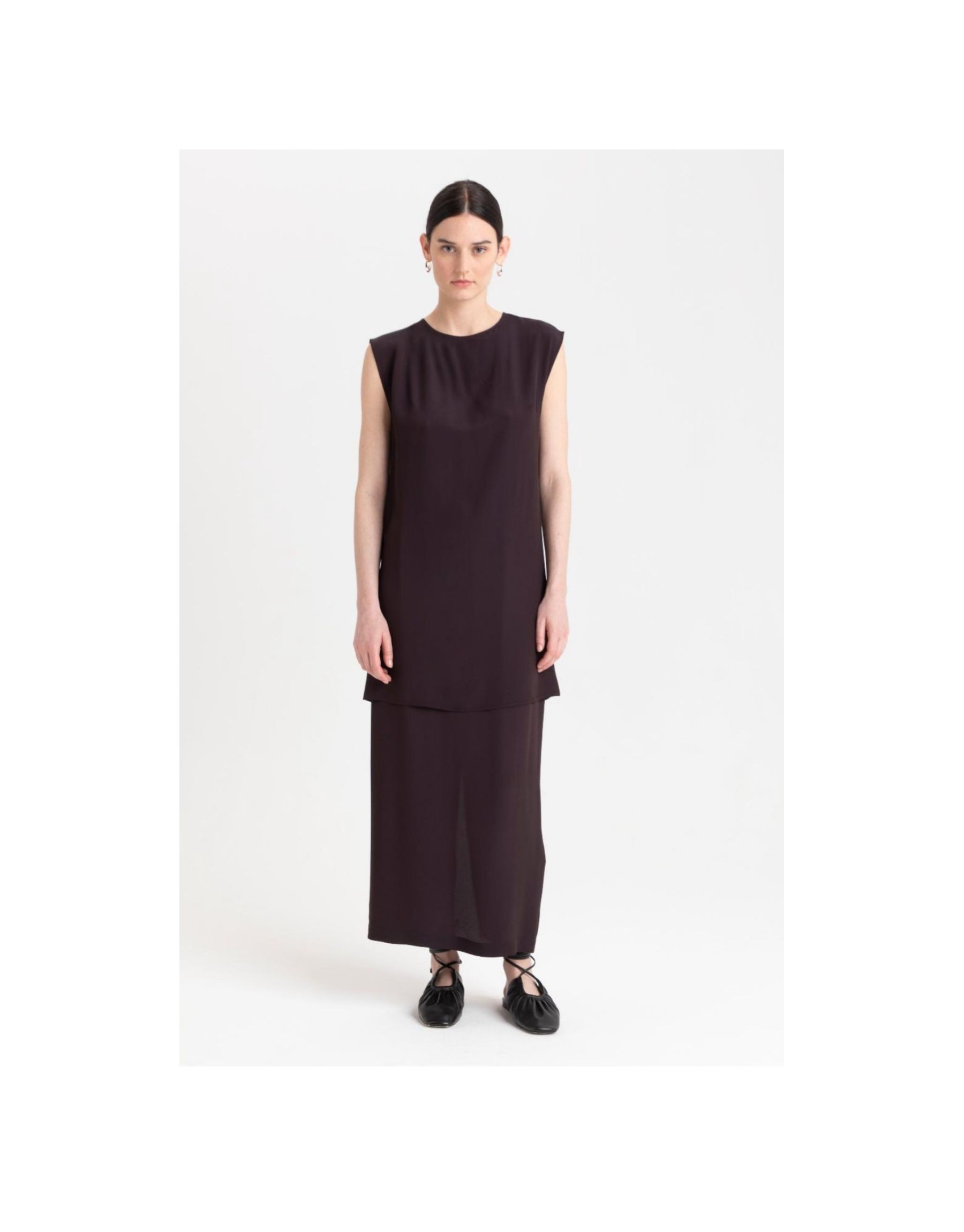 Abito Midi "Chocolate Layer" – Eleganza Contemporanea