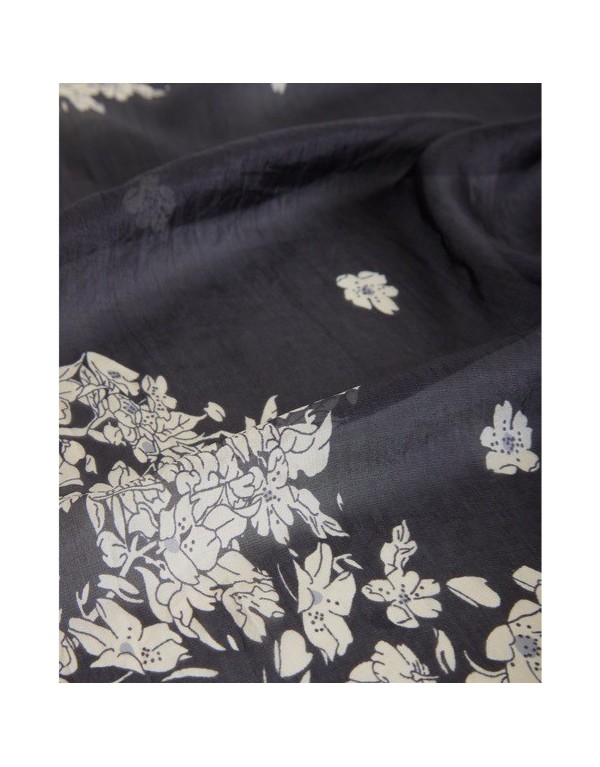 Foulard in Seta a Fantasia Floreale