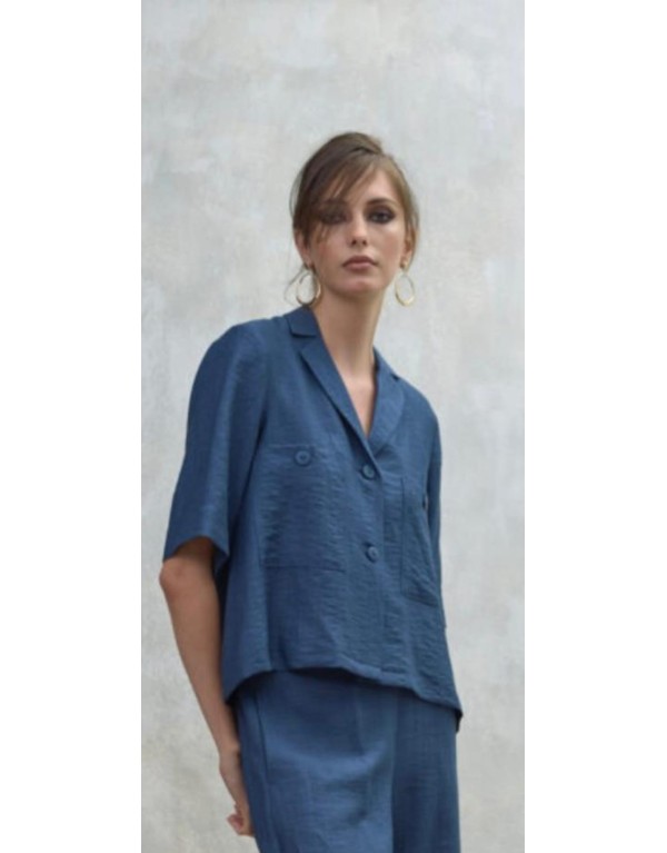 Giacchina Penelope "Boxy" in Lino e Viscosa – Freschezza e Stile Contemporaneo