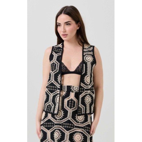 Gilet Luxury Boho-Chic: Ricami Geometrici e Lavorazione Crochet