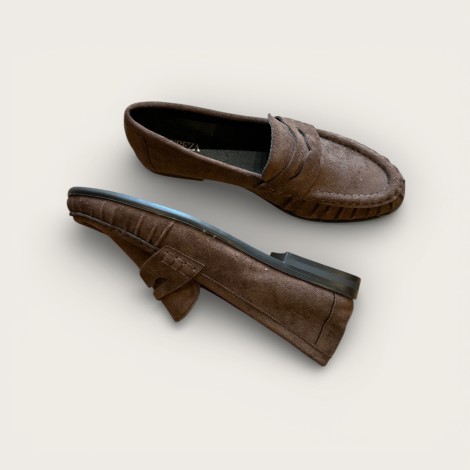 Mocassino in ecocamoscio marrone
