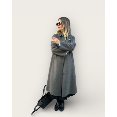 Cappotto grigio minimal chic