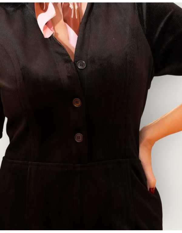 Tuta nera in velluto