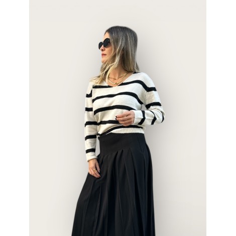 Maglioncino  con righe bianche e nere