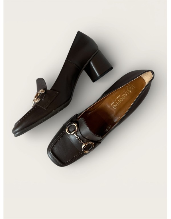 Mocassino con tacco moro