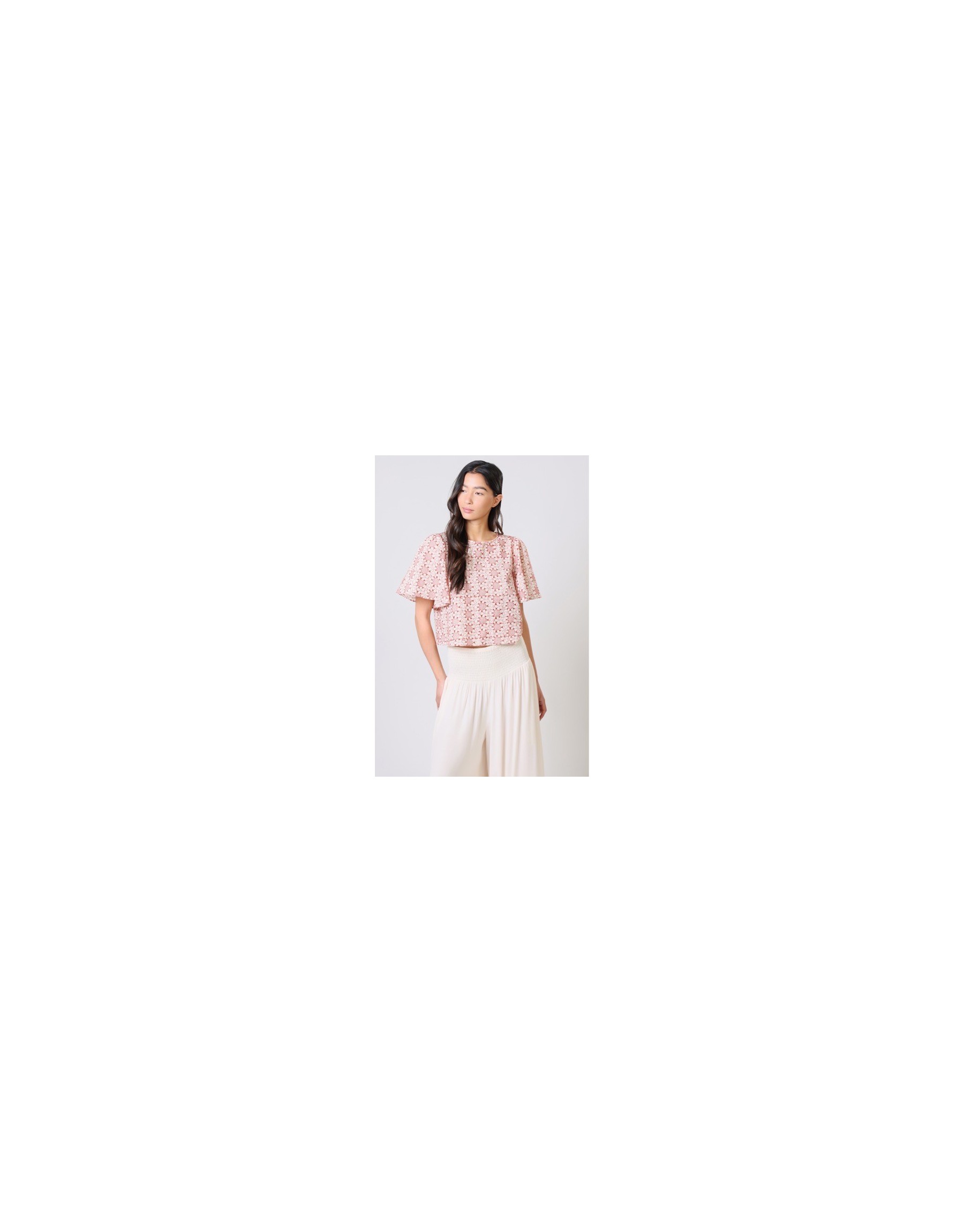 Blusa con manica a sbuffo