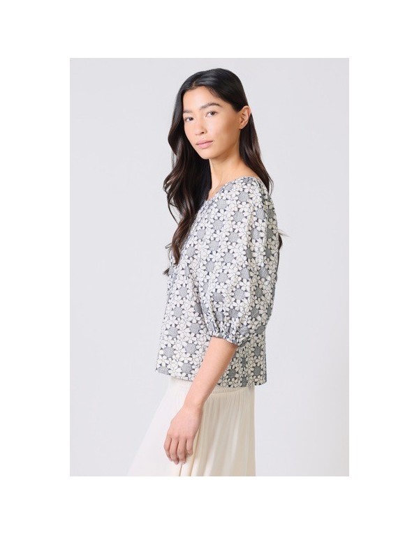 Blusa flower
